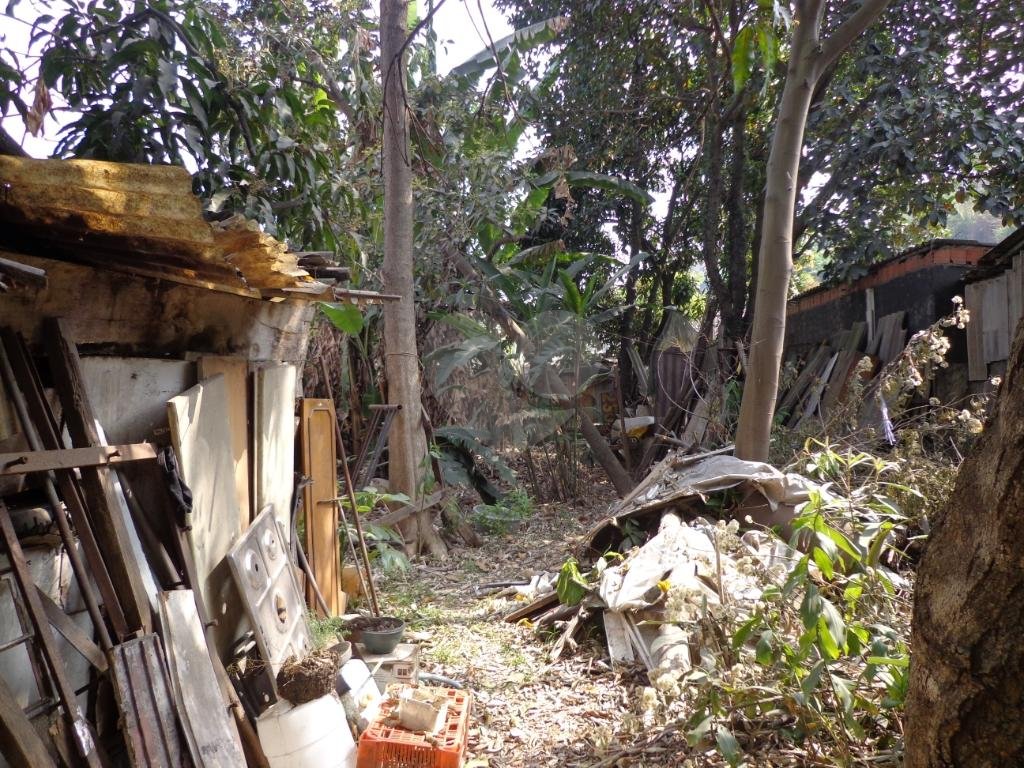 TERRENO COM 1075 METROS, ACEITA PERMUTA E INCORPORAÇÃO PARCIAL