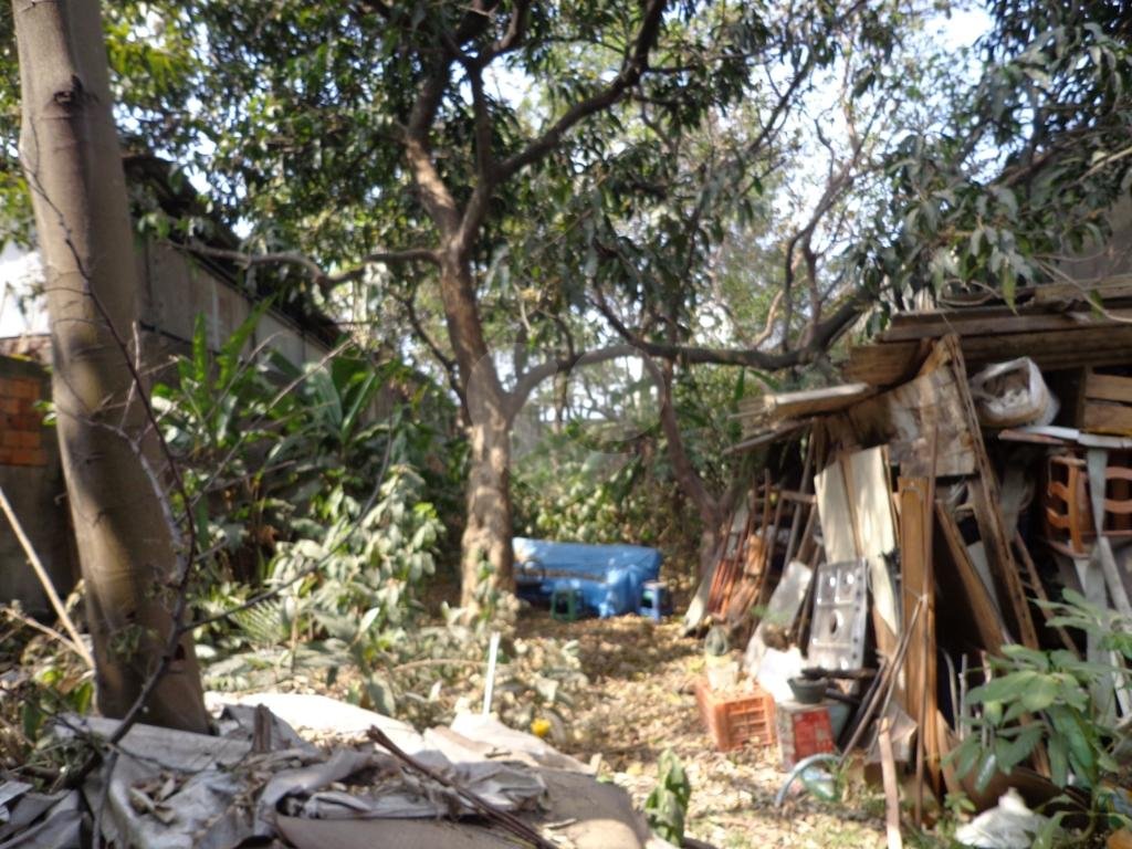 TERRENO COM 1075 METROS, ACEITA PERMUTA E INCORPORAÇÃO PARCIAL