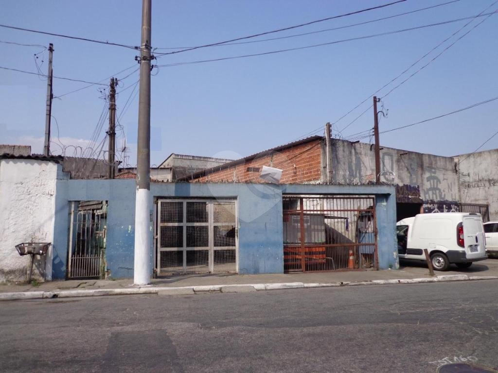 TERRENO COM 1075 METROS, ACEITA PERMUTA E INCORPORAÇÃO PARCIAL