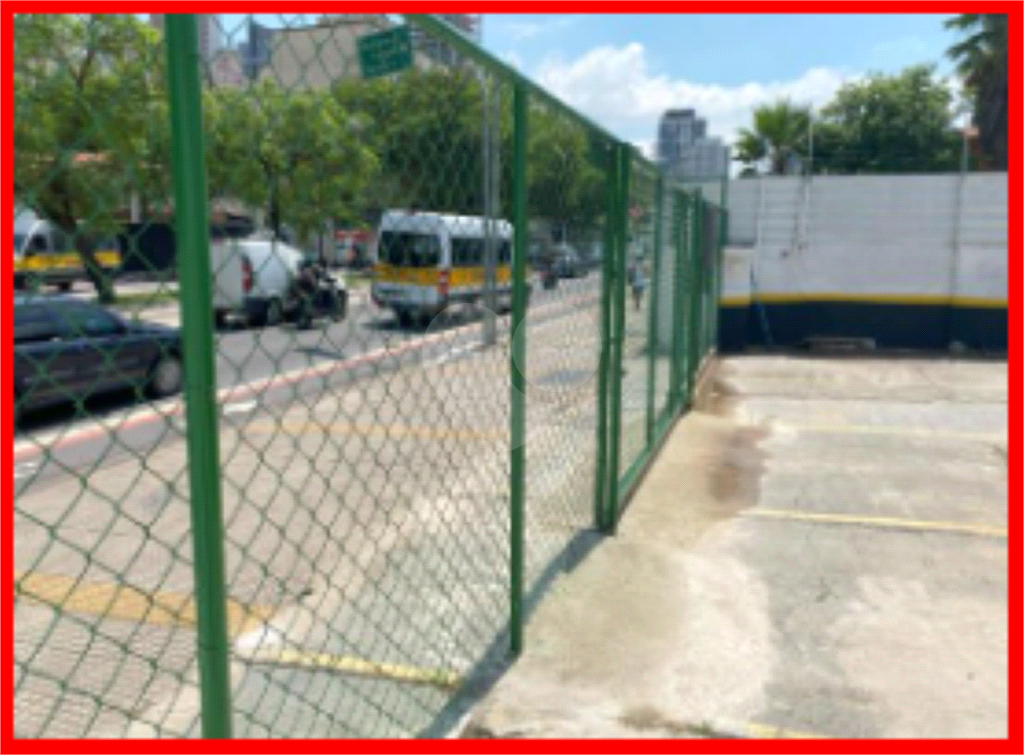 TERRENO NA AVENIDA REBOUÇAS