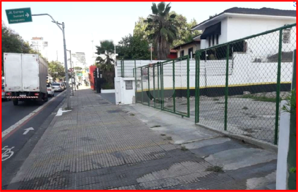 TERRENO NA AVENIDA REBOUÇAS
