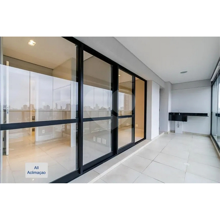 Apartamento à venda com 63,54 m² na Aclimação São Paulo SP