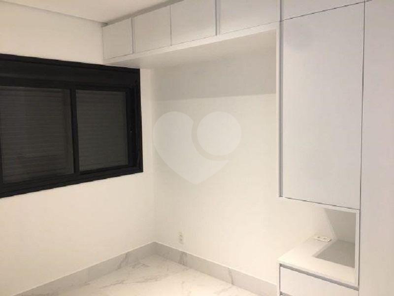 Apartamento à venda com 63,54 m² na Aclimação São Paulo SP