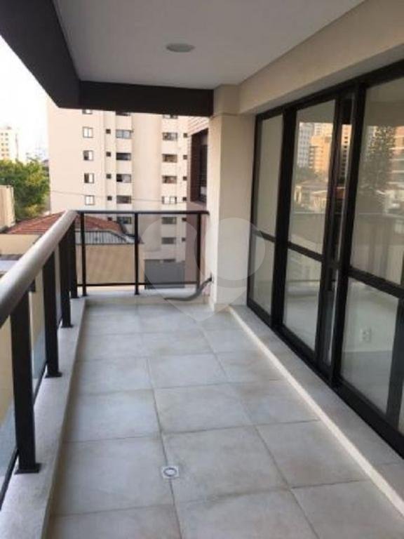 Apartamento à venda com 63,54 m² na Aclimação São Paulo SP