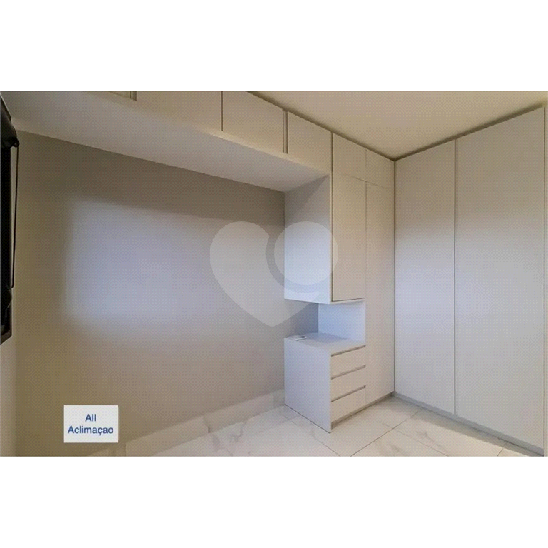 Apartamento à venda com 63,54 m² na Aclimação São Paulo SP