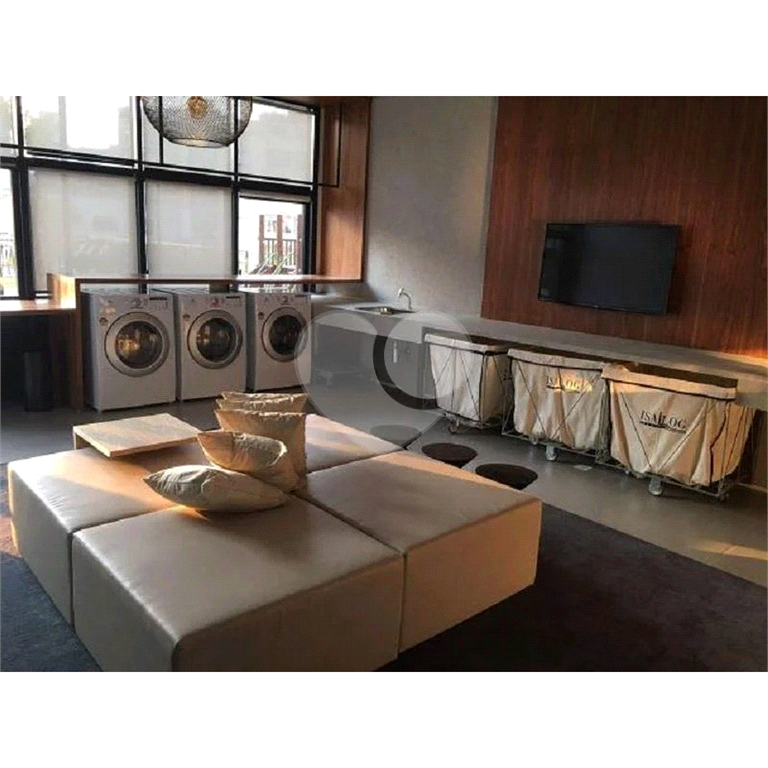 Apartamento à venda com 63,54 m² na Aclimação São Paulo SP