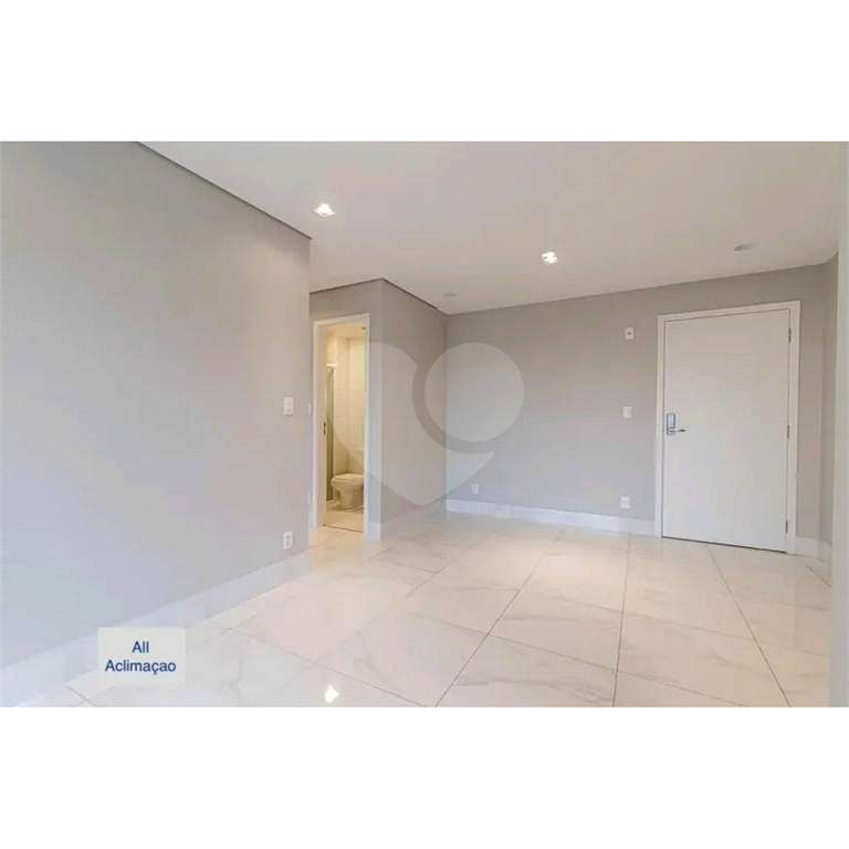 Apartamento à venda com 63,54 m² na Aclimação São Paulo SP