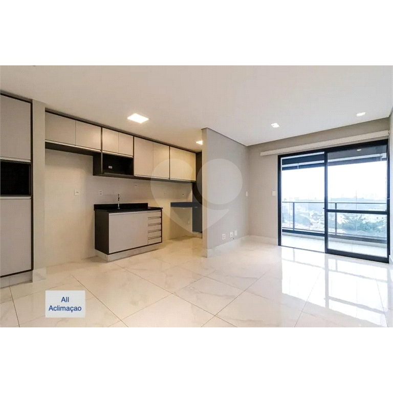 Apartamento à venda com 63,54 m² na Aclimação São Paulo SP