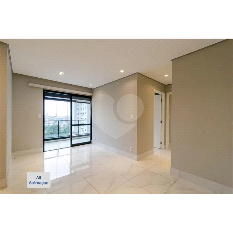 Apartamento à venda com 63,54 m² na Aclimação São Paulo SP