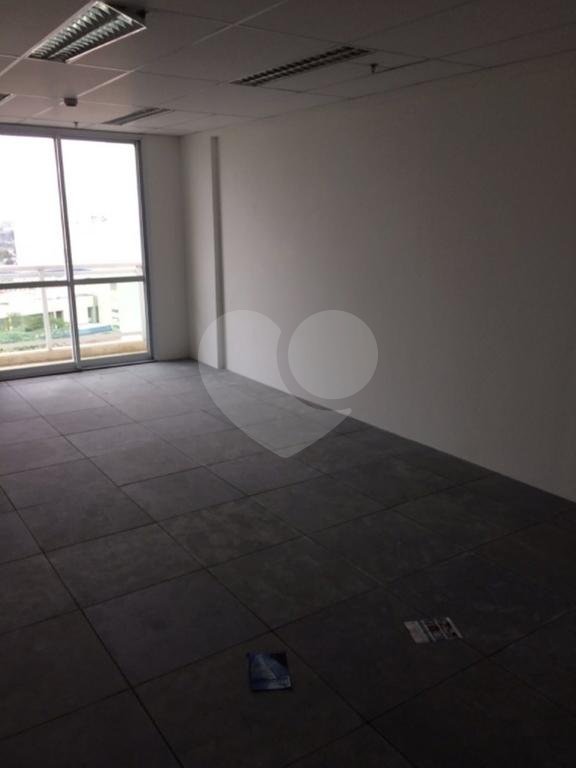 Linda sala comercial à venda em Santana, próximo do Metrô Tietê 