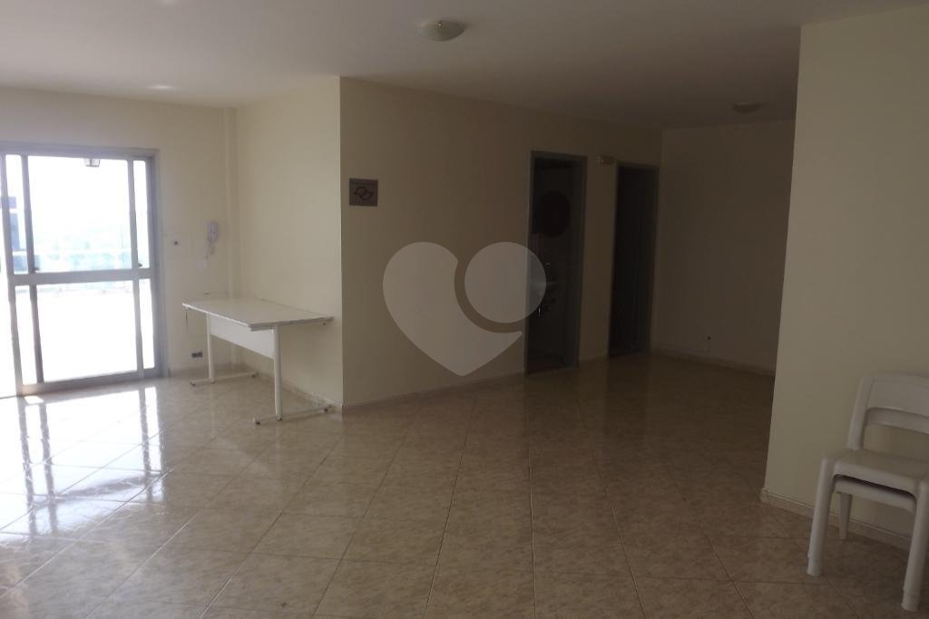 Apartamento à venda com 4 quartos, 236m² - Foto 13