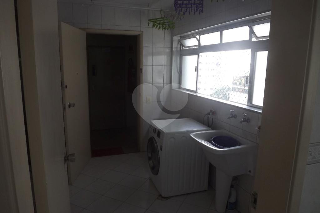 Apartamento à venda com 4 quartos, 236m² - Foto 46