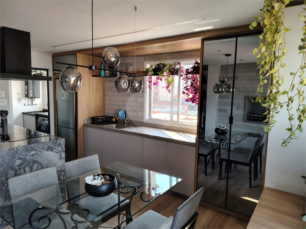 Apartamento mobiliado ( Porteira Fechada) com 3 suítes, 3 vagas e lazer completo