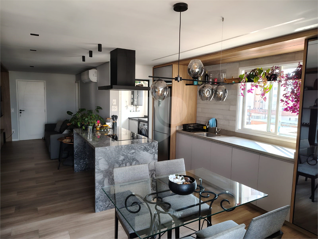 Apartamento mobiliado ( Porteira Fechada) com 3 suítes, 3 vagas e lazer completo