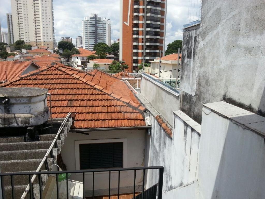 SOBRADO VILA ESTER, PRÓXIMO DA AVENIDA BRAZ LEME, SENDO 3 DORMITÓRIOS E 1 VAGA