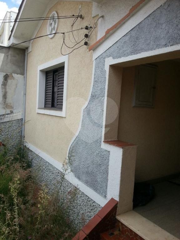 SOBRADO VILA ESTER, PRÓXIMO DA AVENIDA BRAZ LEME, SENDO 3 DORMITÓRIOS E 1 VAGA
