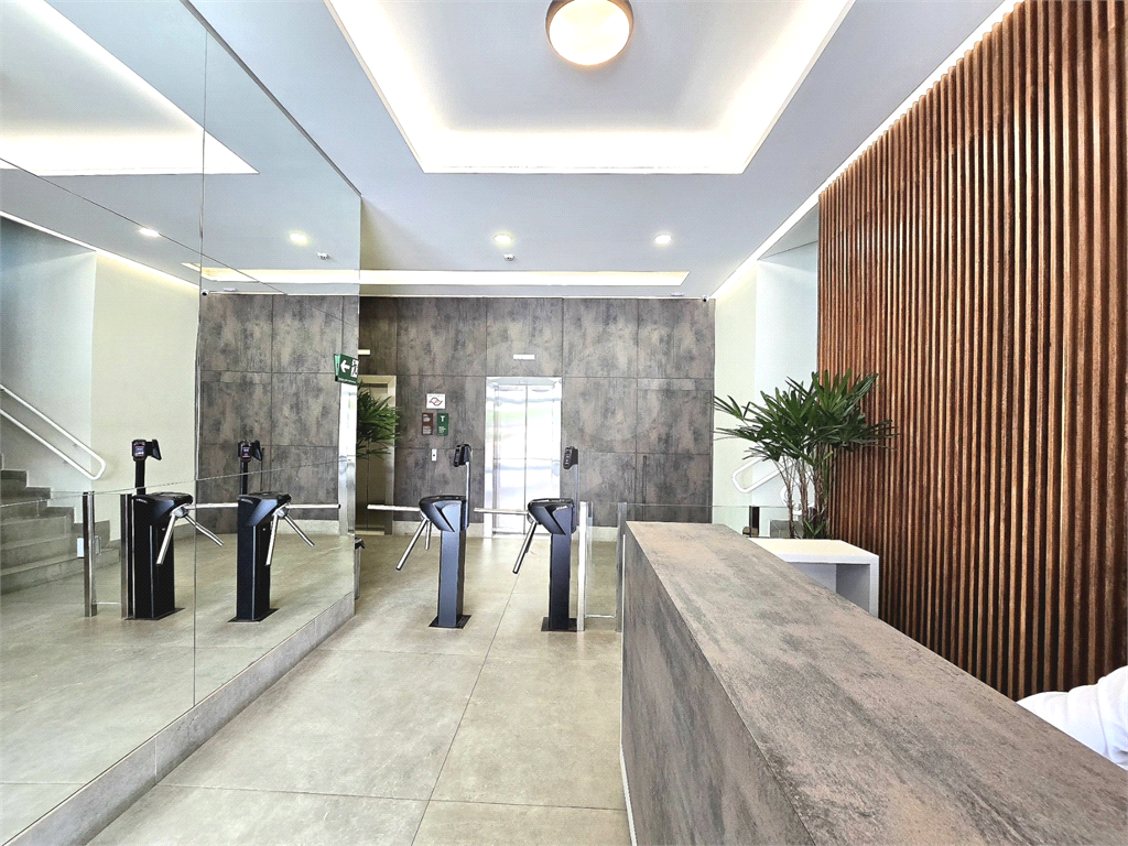 Sala comercial para aluguel com 4 salas 2 banheiros NO PARAISO 