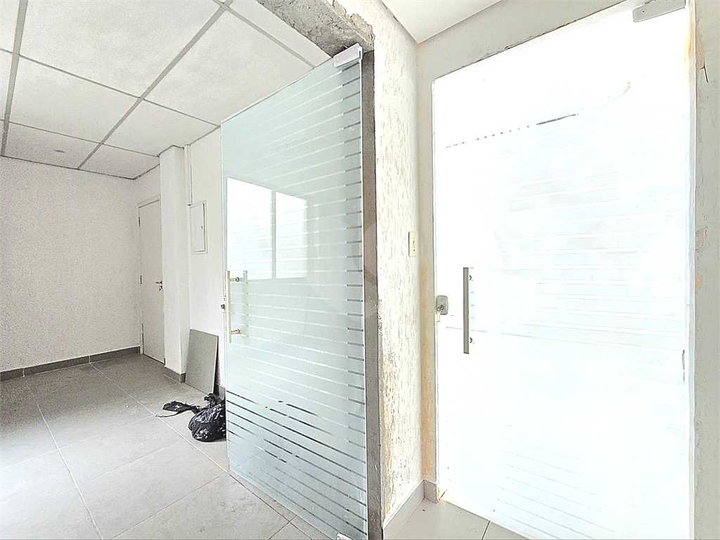 Sala comercial para aluguel com 4 salas 2 banheiros NO PARAISO 
