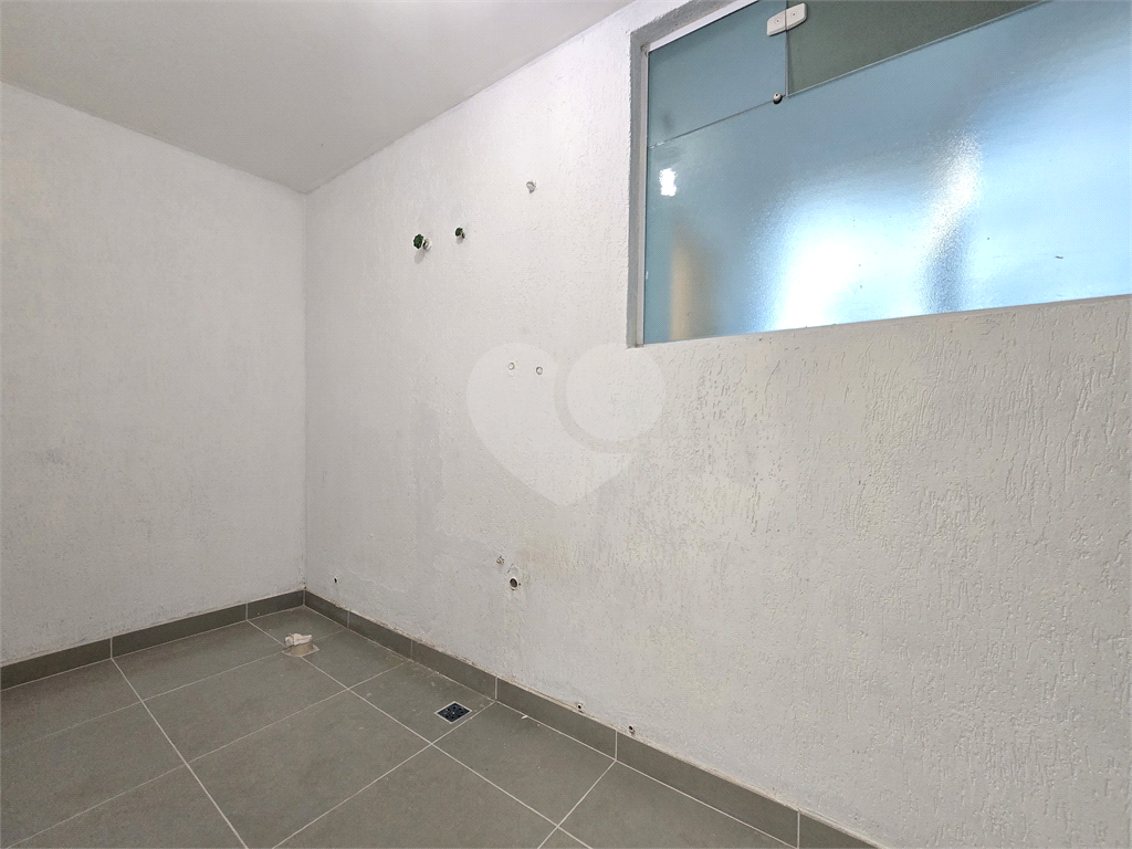 Sala comercial para aluguel com 4 salas 2 banheiros NO PARAISO 