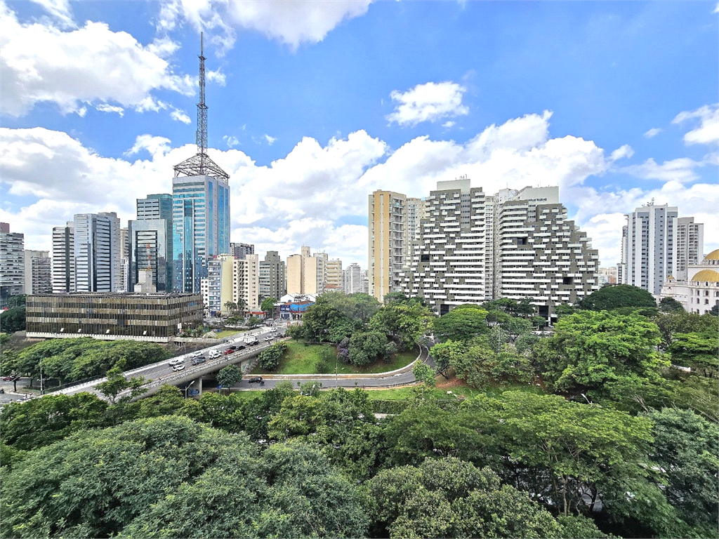 Sala comercial para aluguel com 4 salas 2 banheiros NO PARAISO 