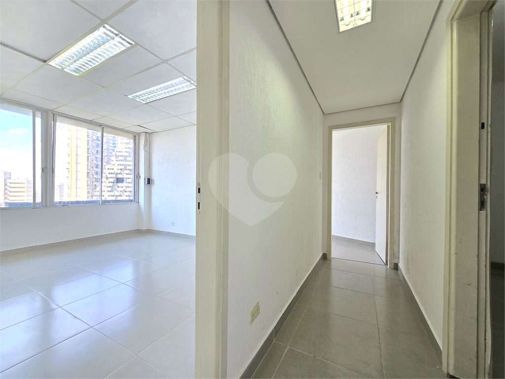 Sala comercial para aluguel com 4 salas 2 banheiros NO PARAISO 