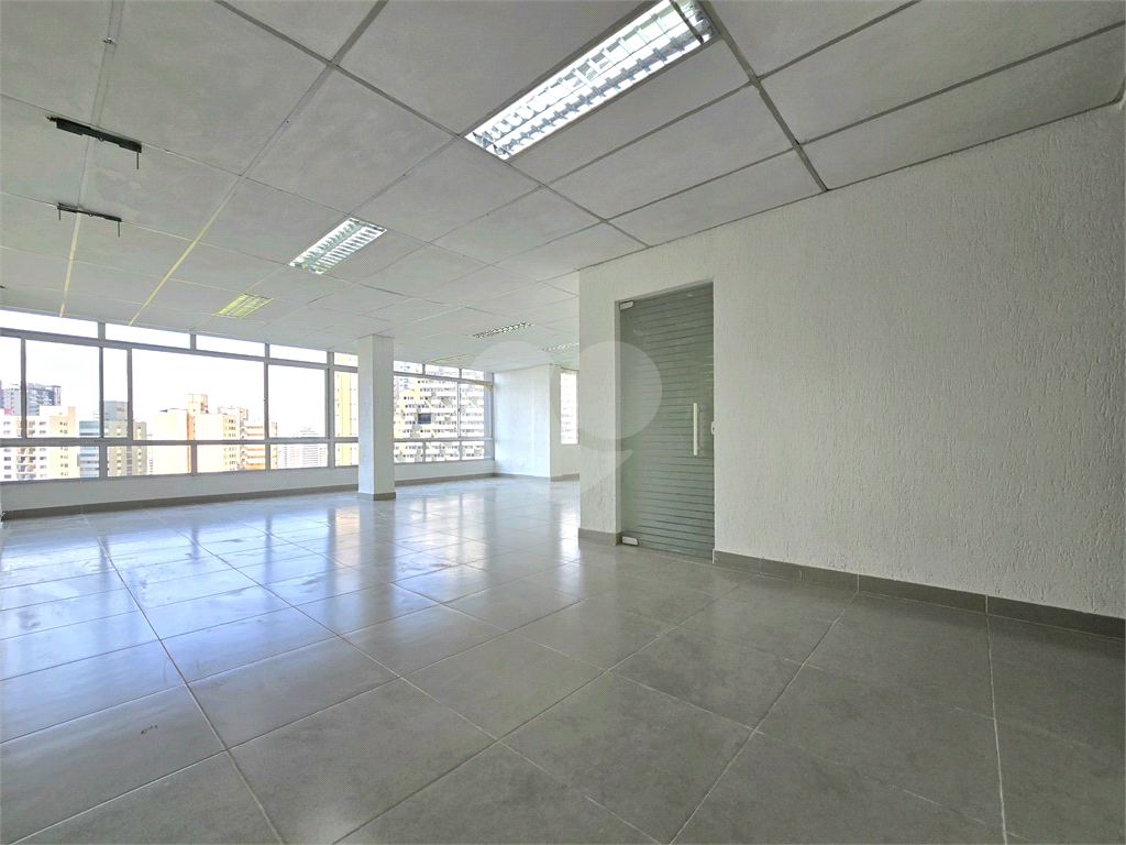 Sala comercial para aluguel com 4 salas 2 banheiros NO PARAISO 
