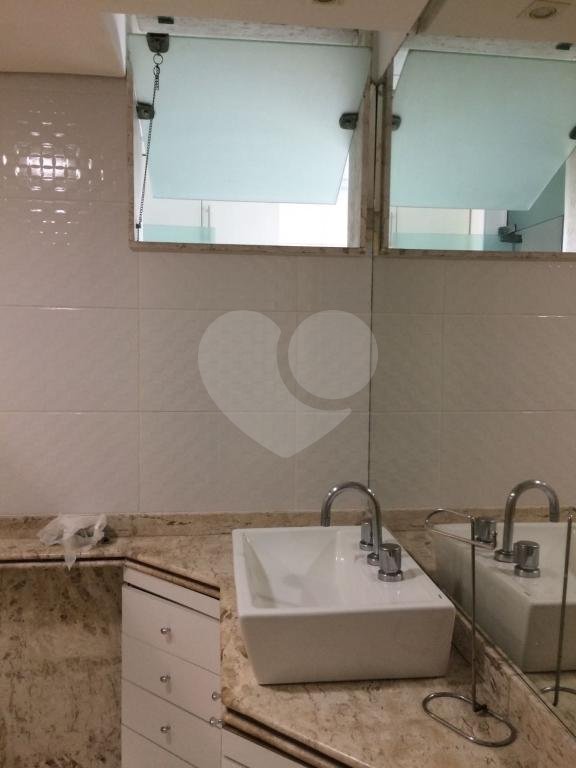 APARTAMENTO em TREMEMBÉ