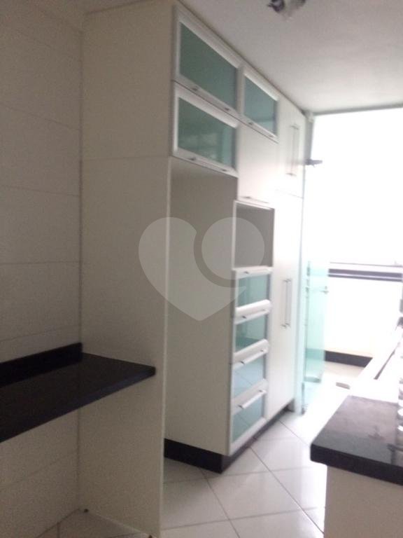 APARTAMENTO em TREMEMBÉ