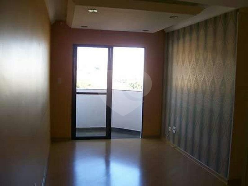 Apartamento à venda na Vila Amália com 3 dormitórios