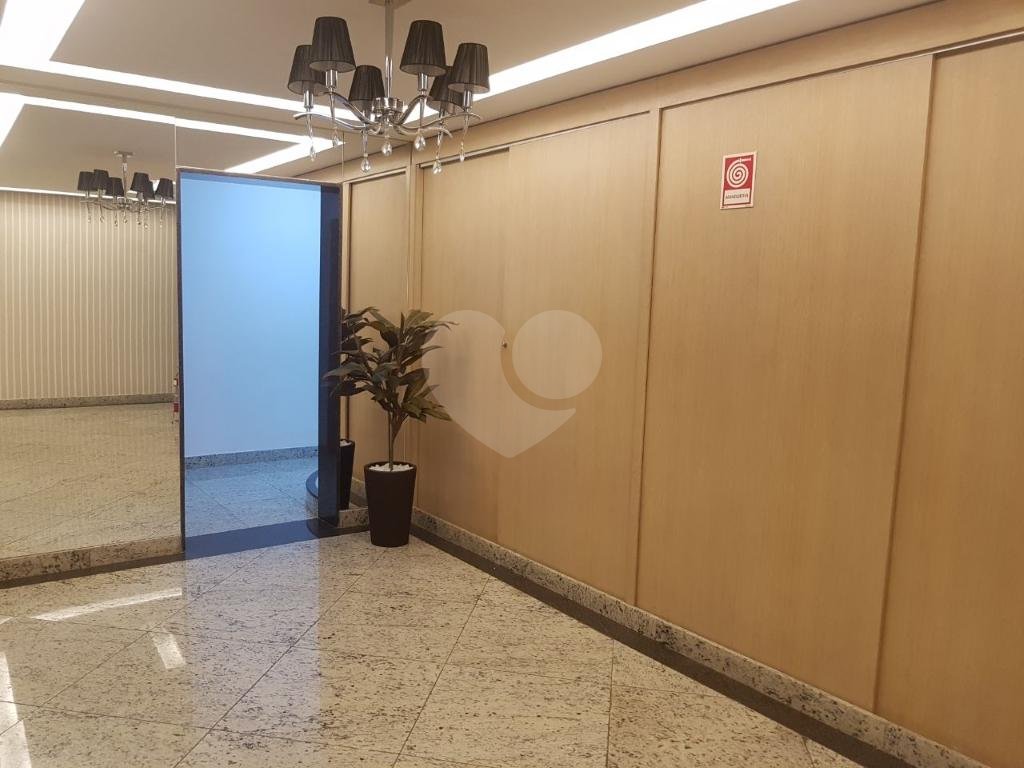 Excelente apartamento com dependência de empregada localizado a 10 minutos do metro Vila Matilde 
