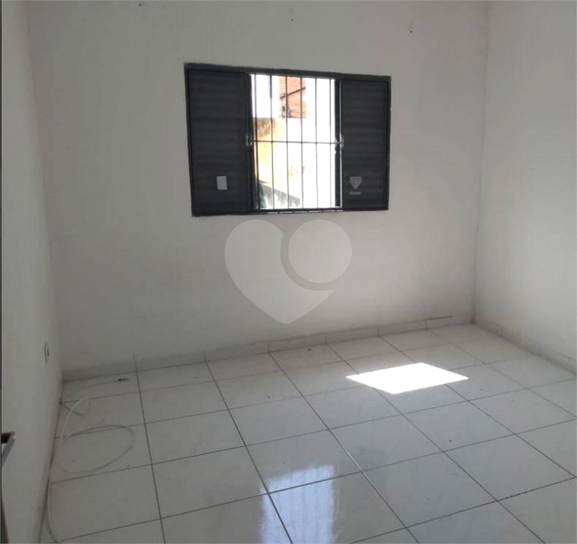 Sobrado à venda com 2 quartos, 100m² - Foto 3