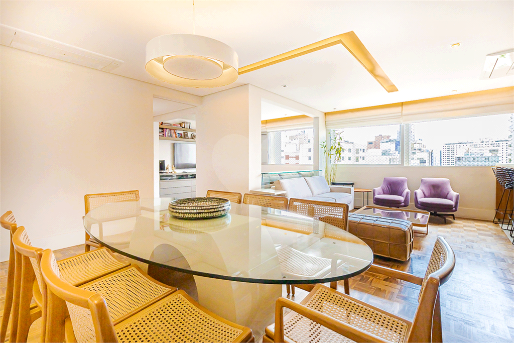 Apartamento reformado em Santa Cecilia - 111m² com 3 quartos
