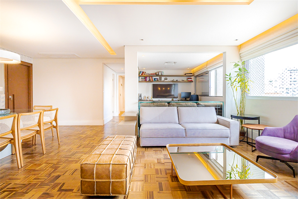 Apartamento reformado em Santa Cecilia - 111m² com 3 quartos