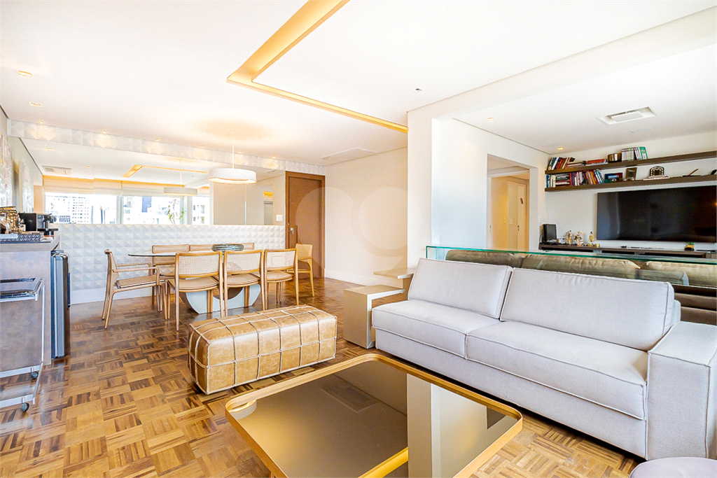 Apartamento reformado em Santa Cecilia - 111m² com 3 quartos