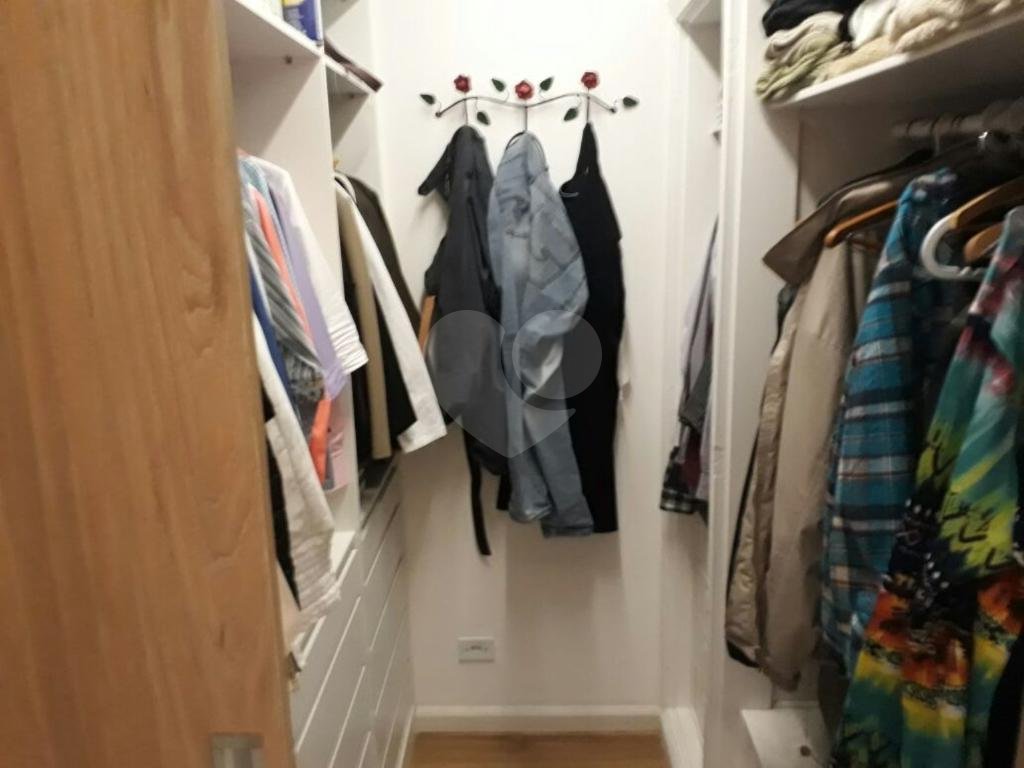 Apartamento reformado à venda em Santana! 