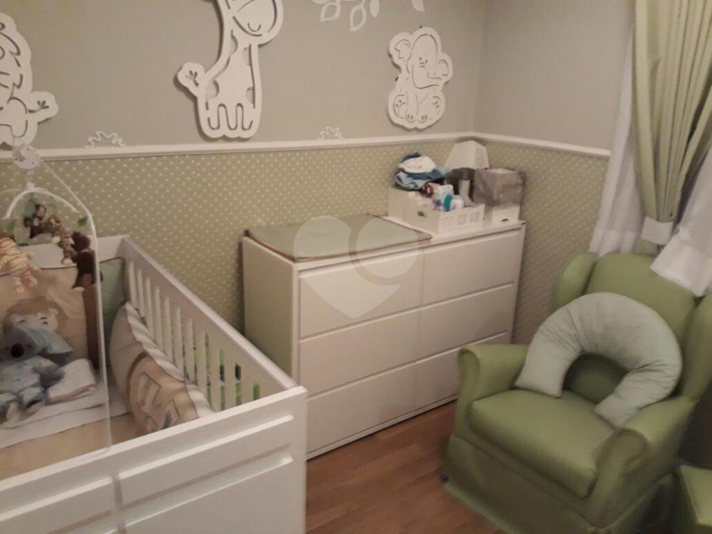 Apartamento reformado à venda em Santana! 