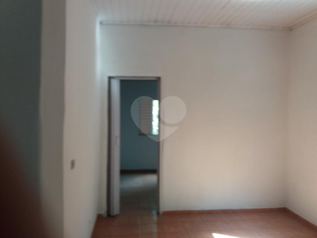 Amplo terreno com 04 casas no J.Paulistana