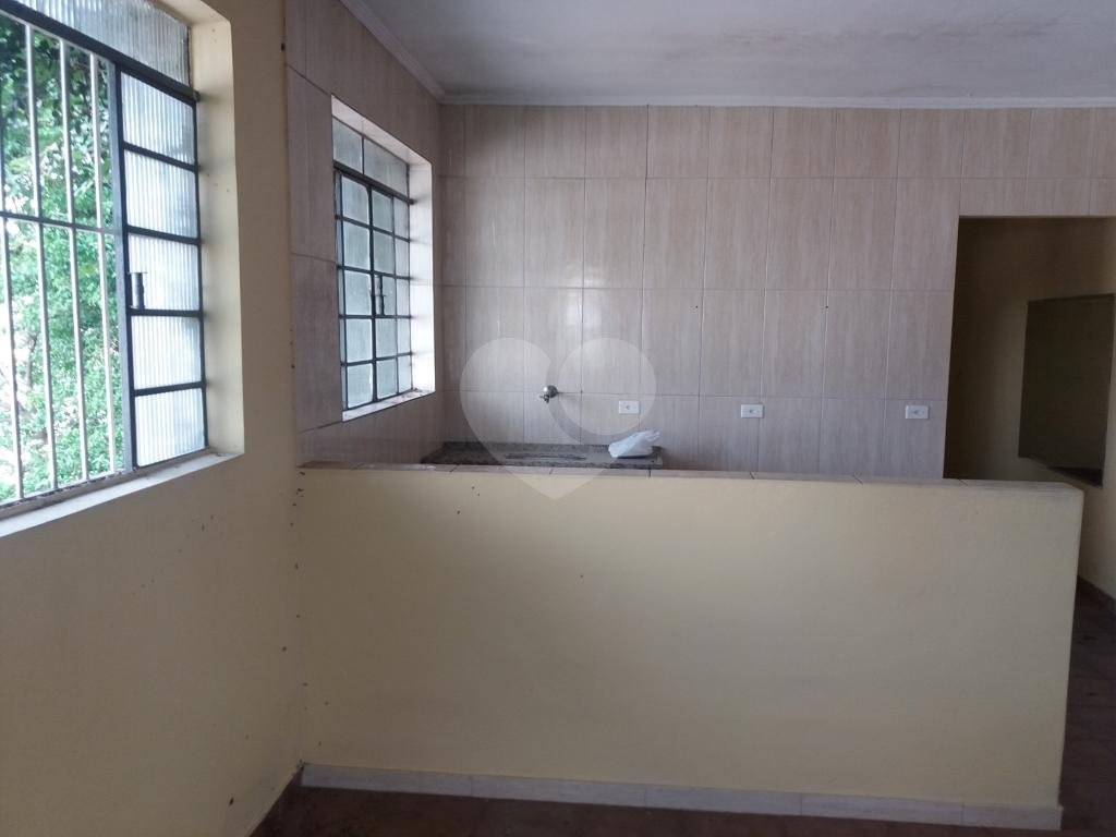 Amplo terreno com 04 casas no J.Paulistana