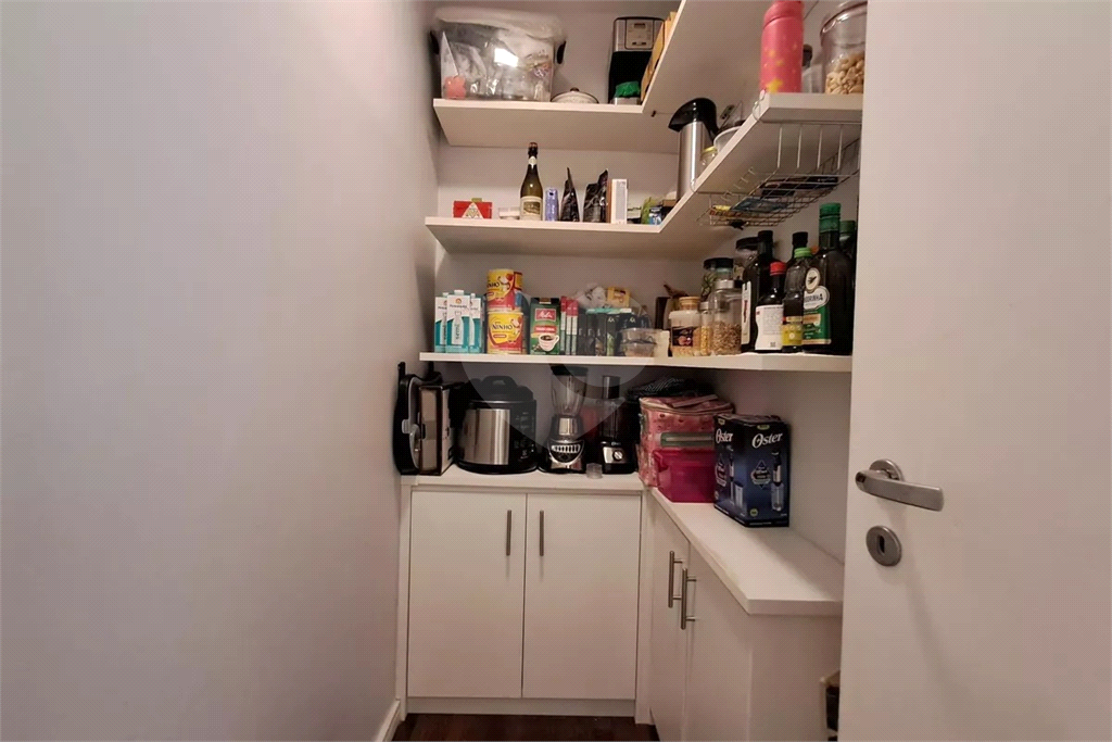 Apartamento Perdizes 3 suítes e 2 vagas de garagem 