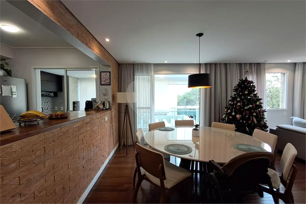 Apartamento Perdizes 3 suítes e 2 vagas de garagem 