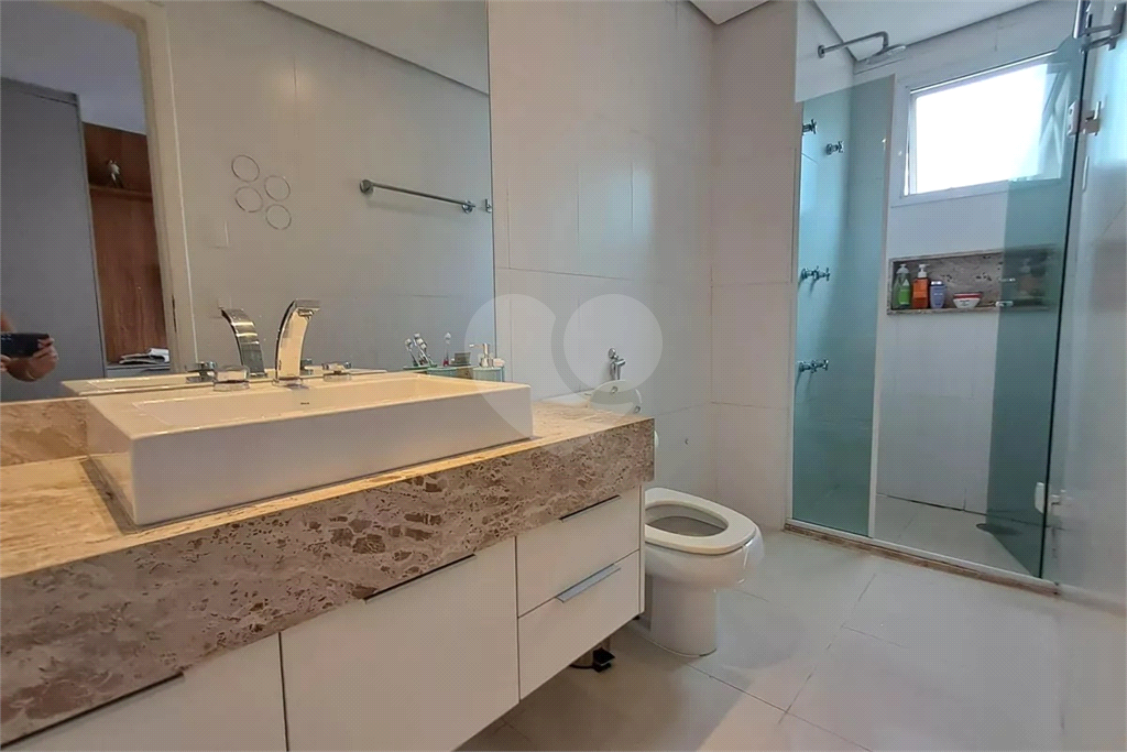 Apartamento Perdizes 3 suítes e 2 vagas de garagem 