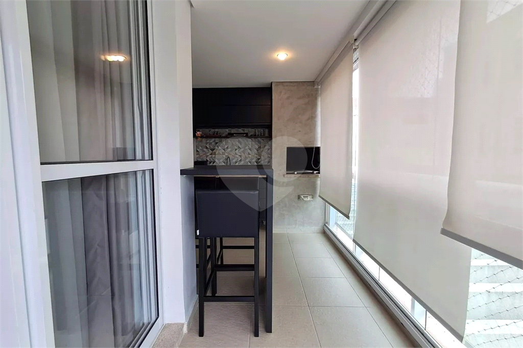 Apartamento Perdizes 3 suítes e 2 vagas de garagem 