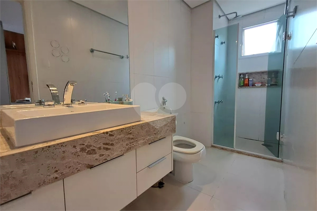 Apartamento Perdizes 3 suítes e 2 vagas de garagem 