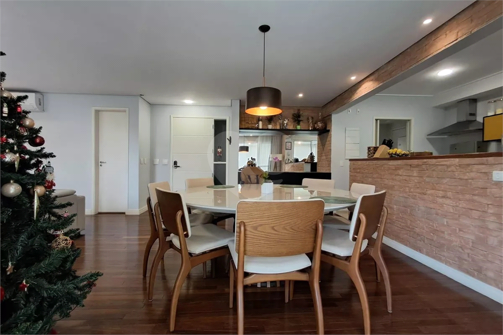 Apartamento Perdizes 3 suítes e 2 vagas de garagem 