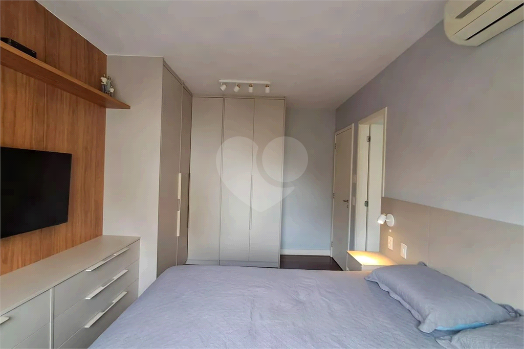 Apartamento Perdizes 3 suítes e 2 vagas de garagem 