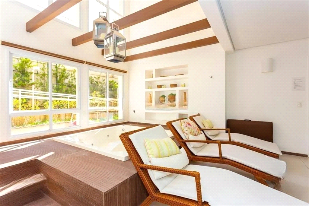 Apartamento Perdizes 3 suítes e 2 vagas de garagem 