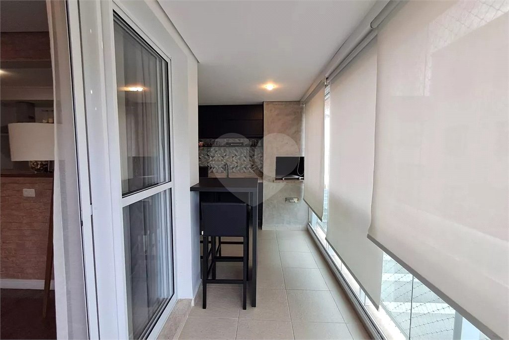 Apartamento Perdizes 3 suítes e 2 vagas de garagem 