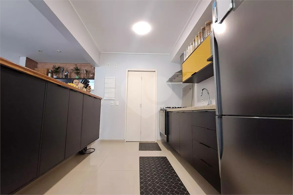 Apartamento Perdizes 3 suítes e 2 vagas de garagem 