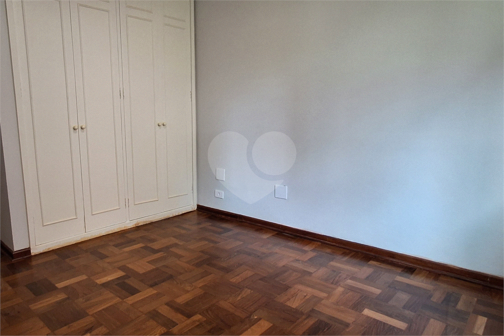APARTAMENTO em HIGIENÓPOLIS