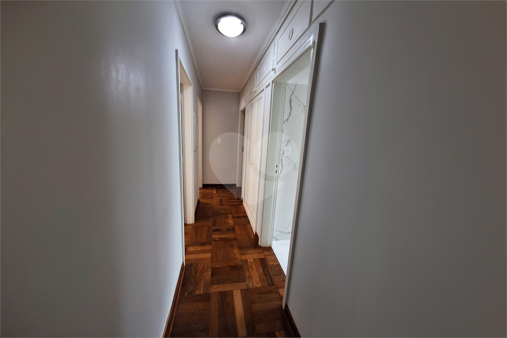 APARTAMENTO em HIGIENÓPOLIS